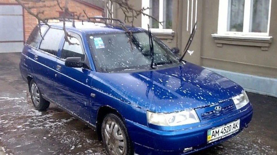 Lada 2111