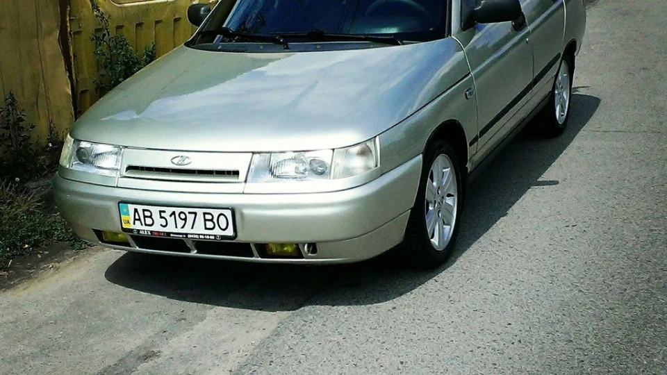 Lada 2111