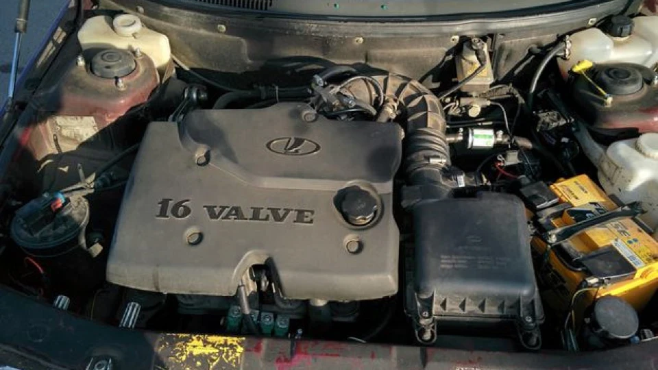Lada 2111 1.6 16v 5
