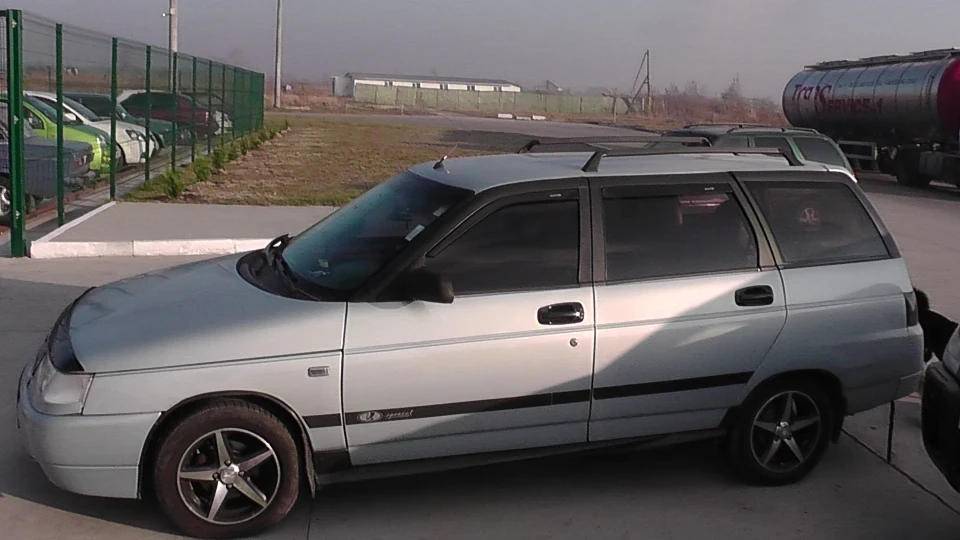 Lada 2111 1.6 8 кл