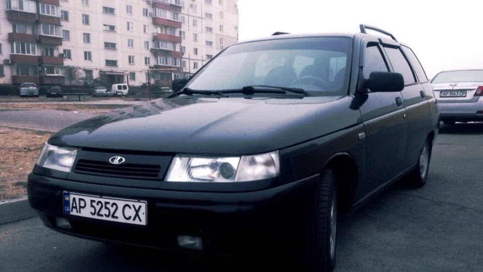 Lada 2111 Black Wagon 4