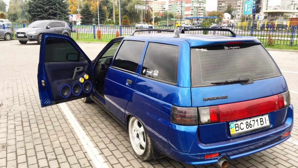 Lada 2111 "Blue Sky" 2