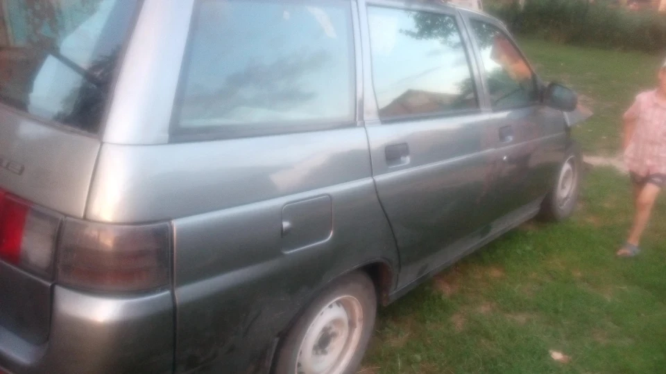 Lada 2111 Сріблястий вагончик 4