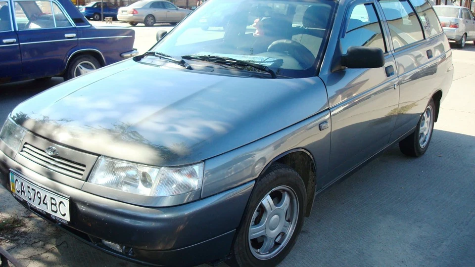 Lada 2111 Сірий замок 3
