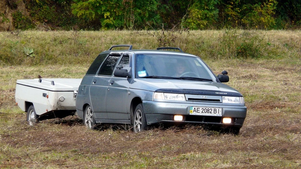 Lada 2111 зручний сарайчик 2