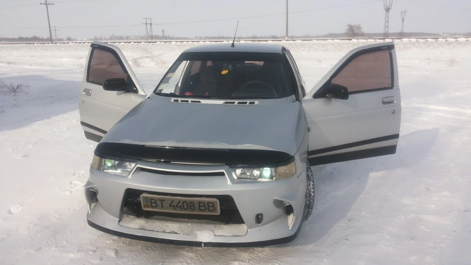 Lada 2112 4