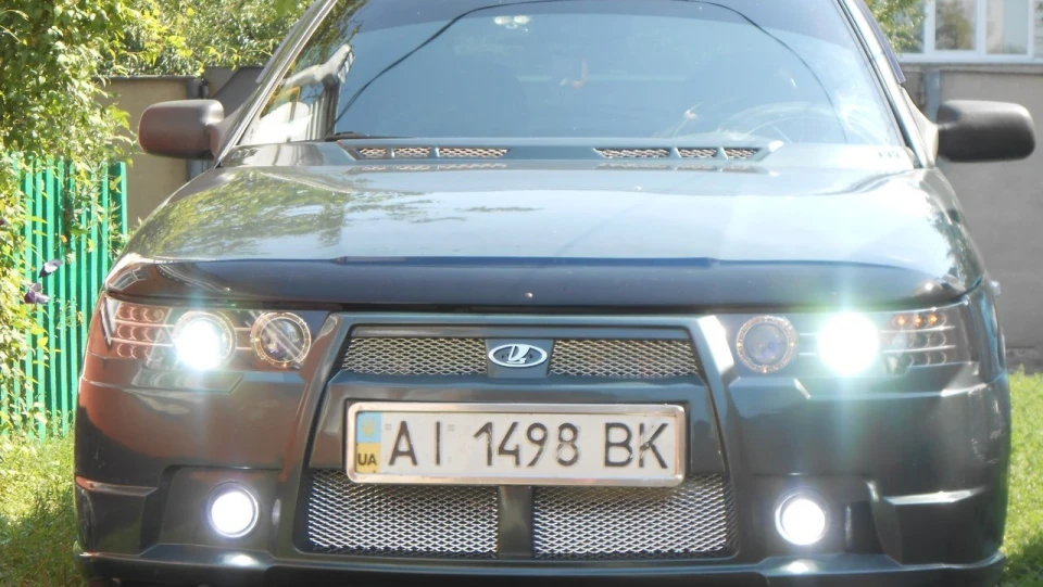 Lada 2112 4