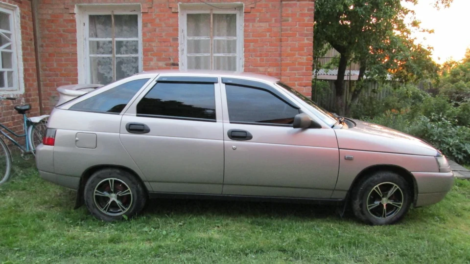 Lada 2112 2