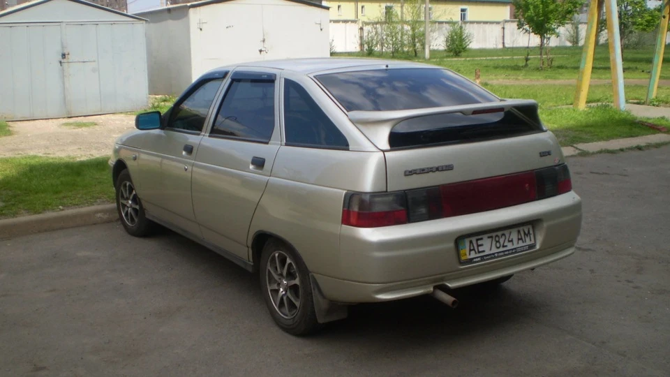 Lada 2112