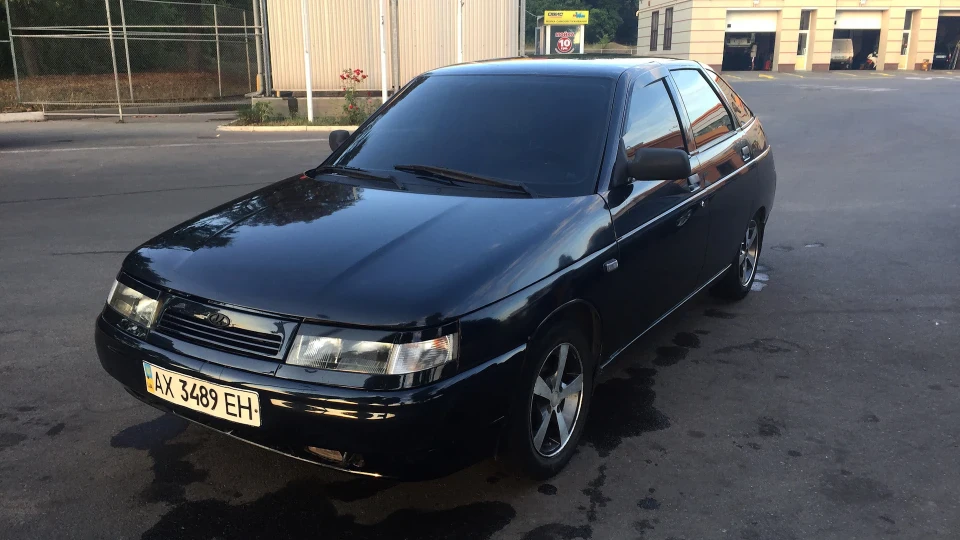 Lada 2112 4