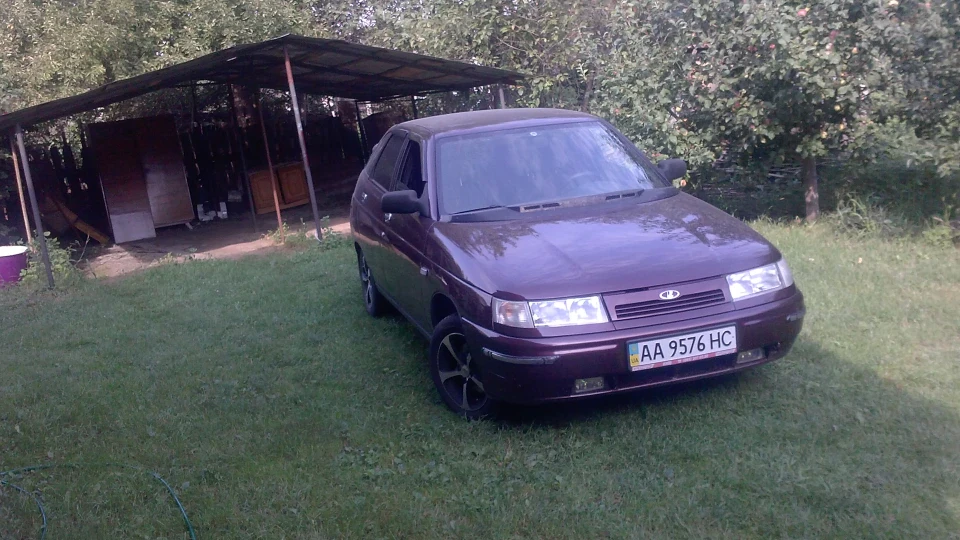 Lada 2112 Cherry 3