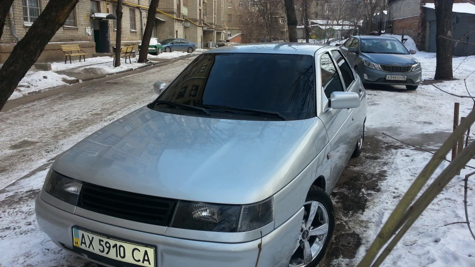 Lada 2112 LEGO 3