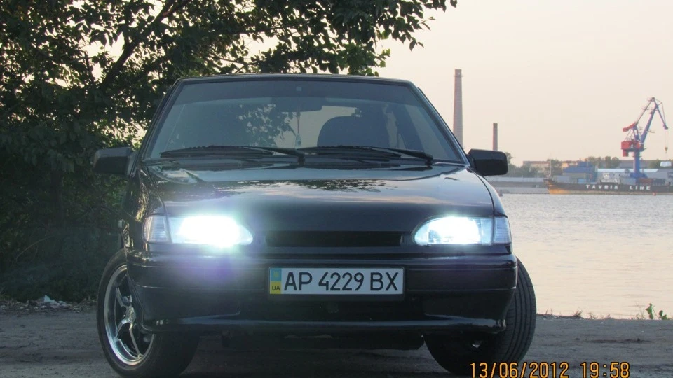 Lada 2113 Black-Star 5