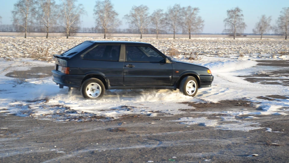 Lada 2113 Coupe =) 5
