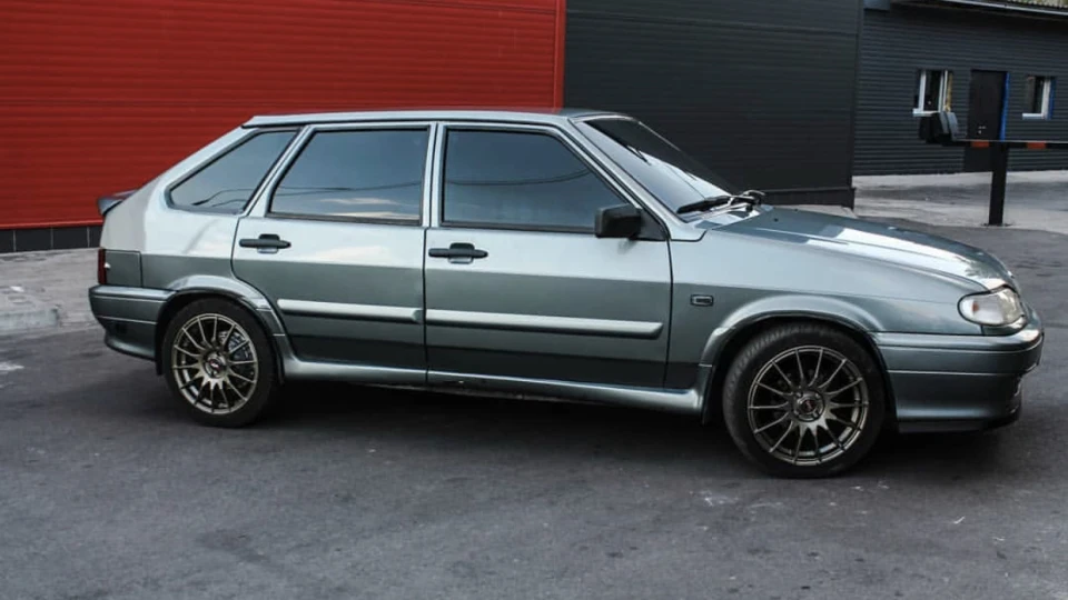 Lada 2114 5