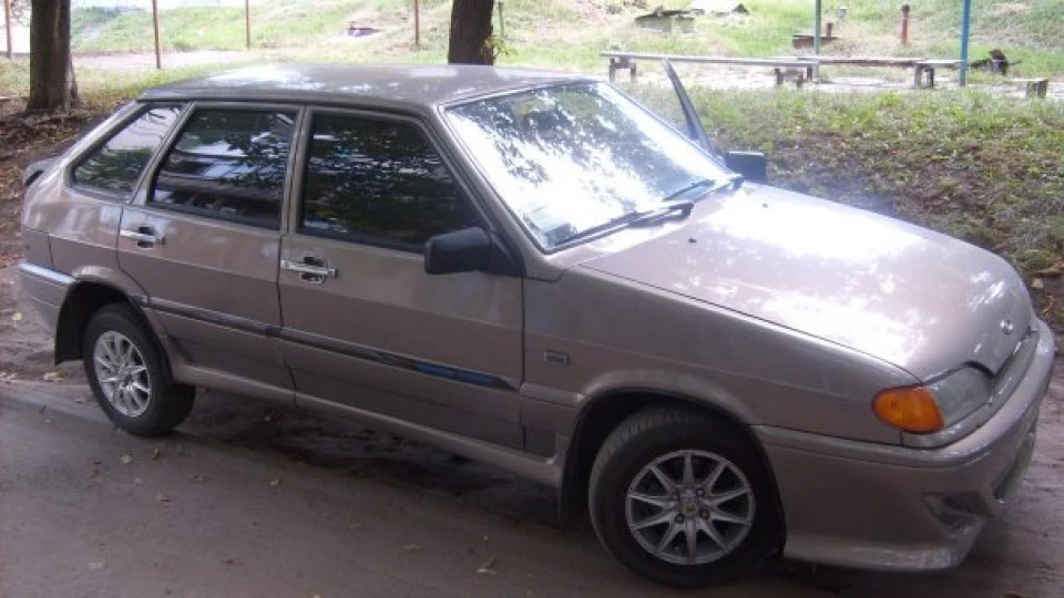 Lada 2114 3