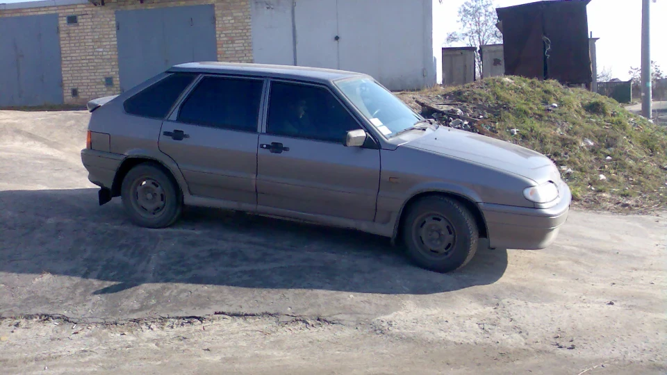 Lada 2114 4