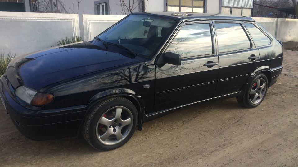 Lada 2114 4