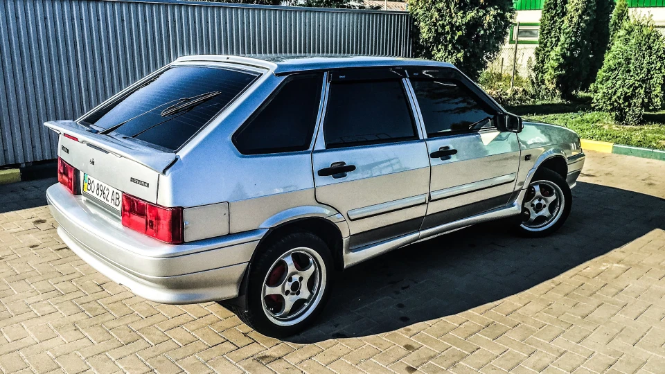 Lada 2114 4
