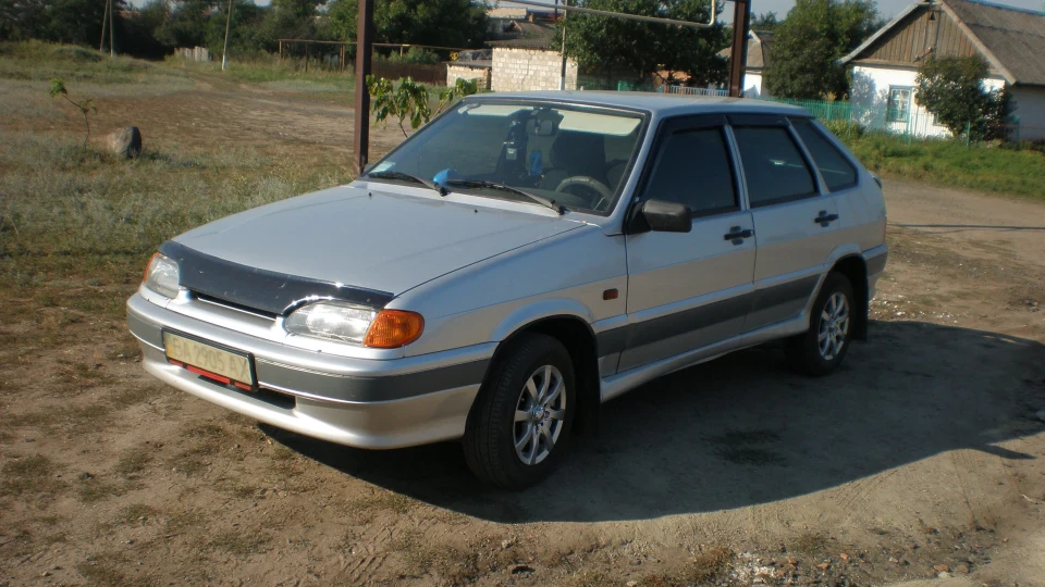 Lada 2114 1.5 * 3