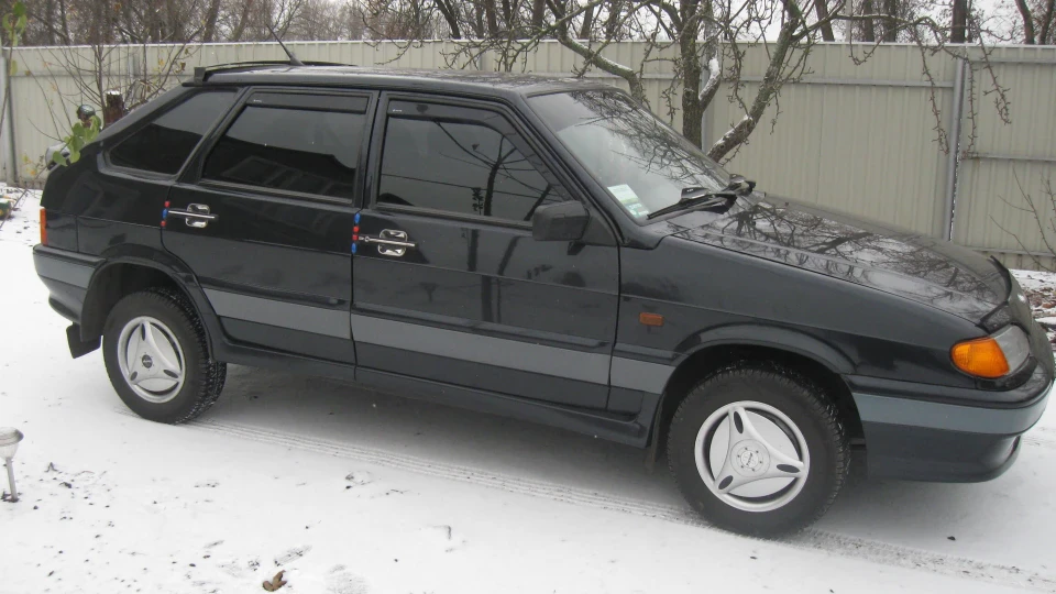 Lada 2114 Чотири-16v 4