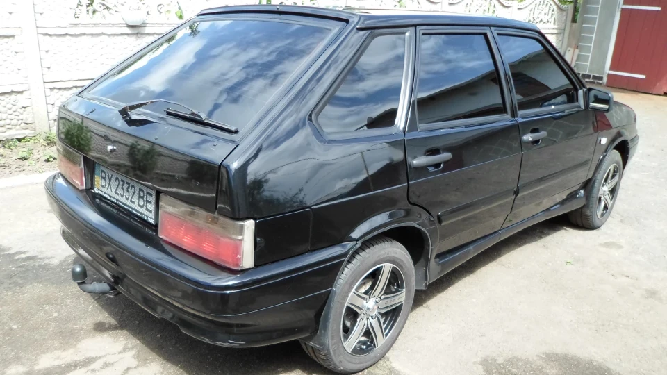 Lada 2114 Чорненька 4