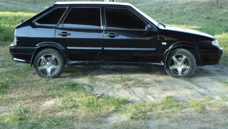 Lada 2114 Чорненька 5