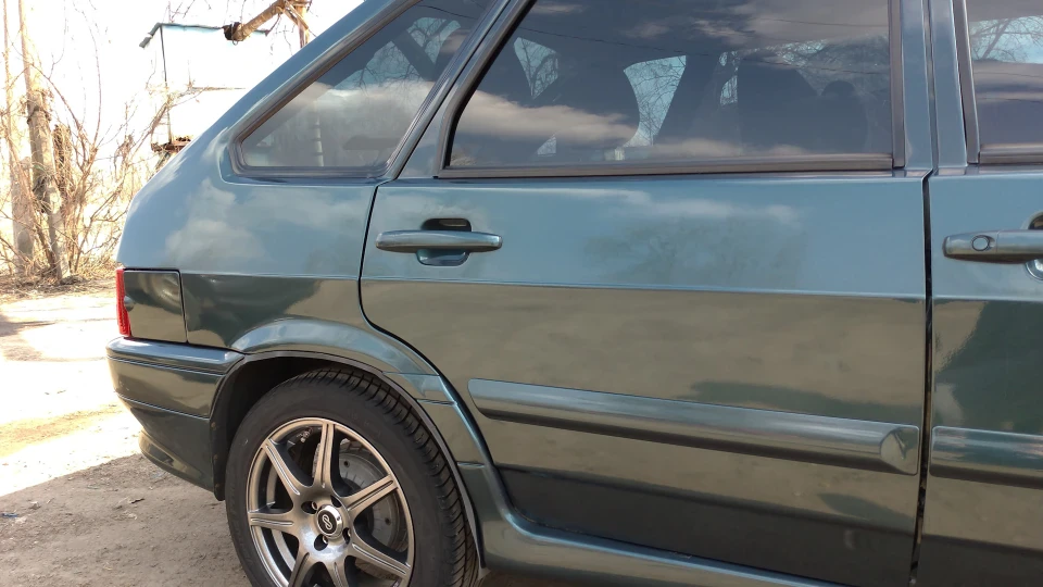 Lada 2114 Green Forest 4