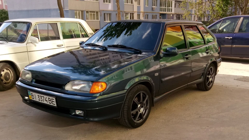 Lada 2114 Green Forest 5