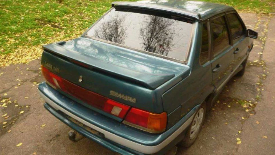 Lada 2115 4