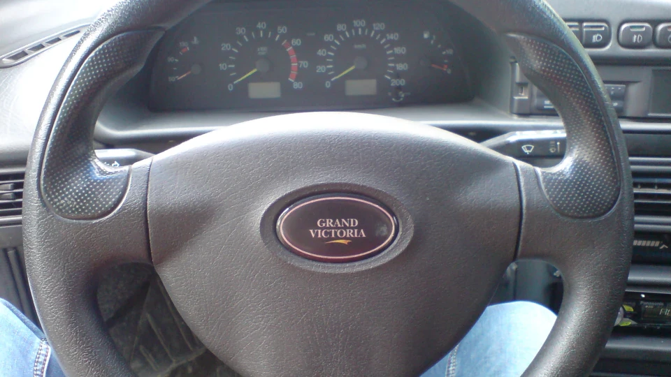 Lada 2115 4
