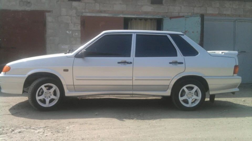 Lada 2115 2
