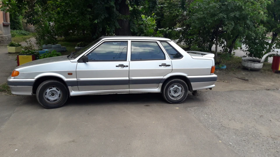 Lada 2115 2
