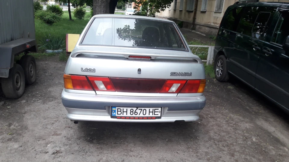 Lada 2115 4
