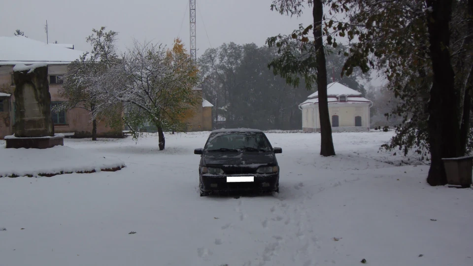 Lada 2115 4
