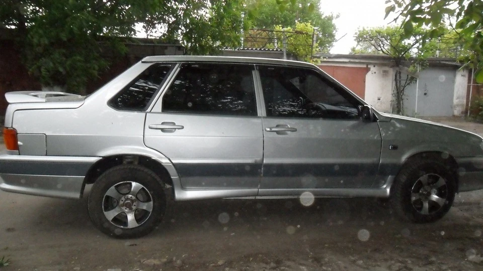 Lada 2115 2