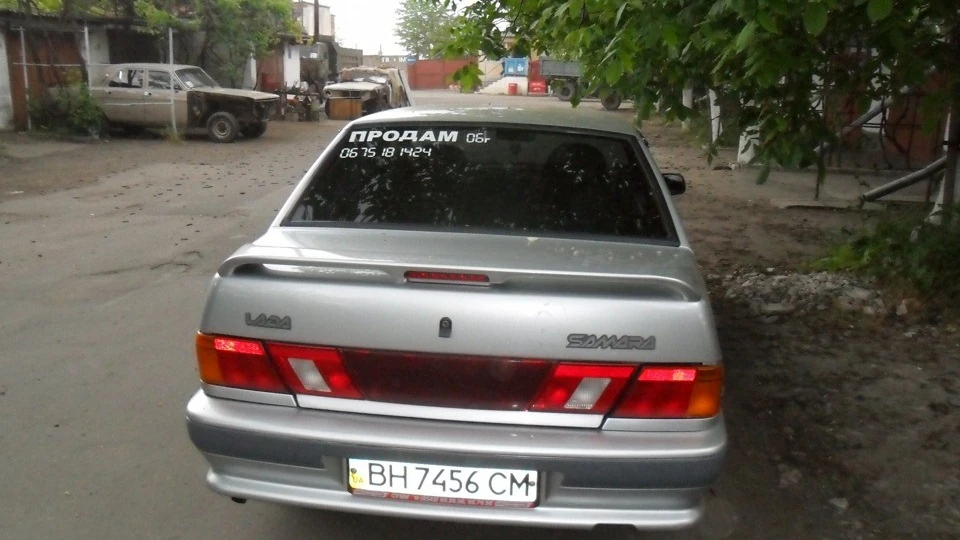 Lada 2115 4