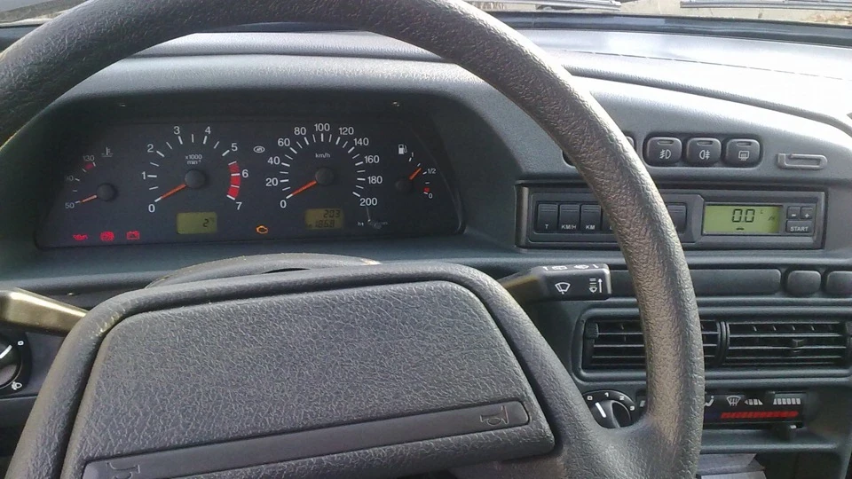 Lada 2115 4