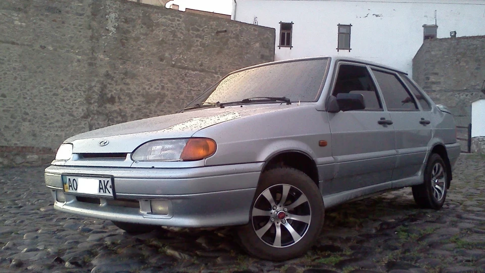 Lada 2115 2