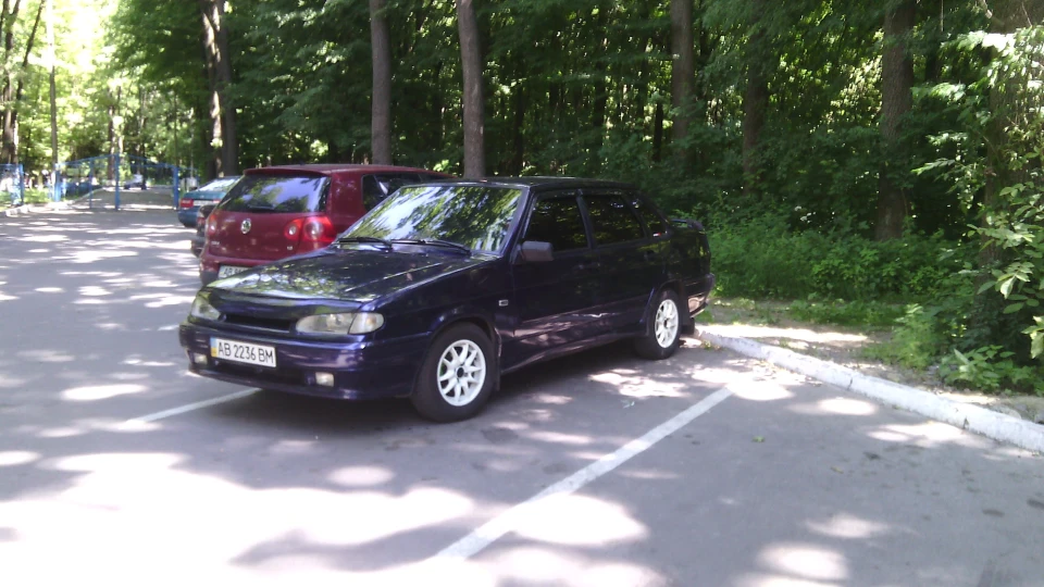 Lada 2115 3