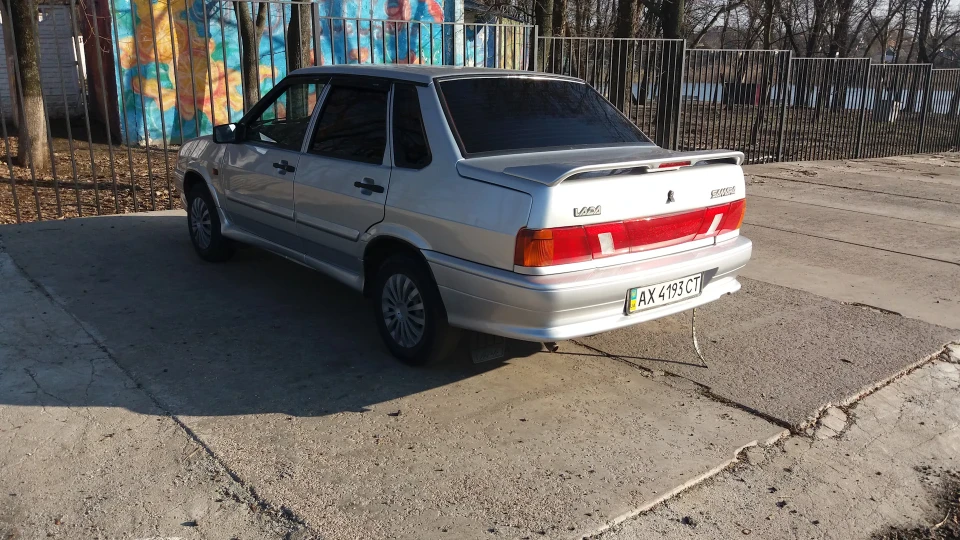 Lada 2115 3