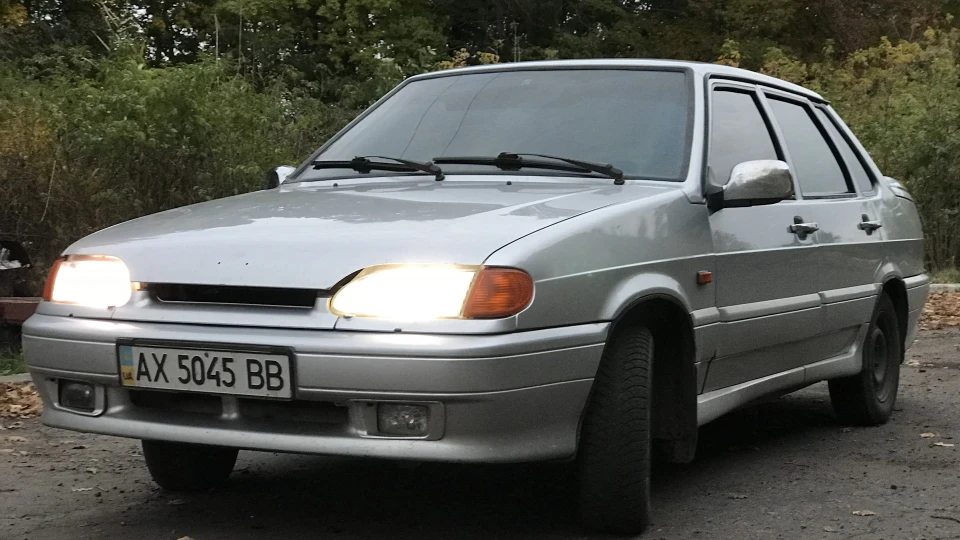 Lada 2115 4