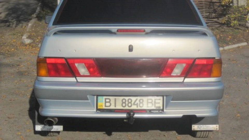 Lada 2115 4
