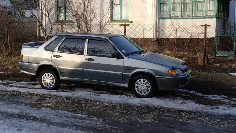 Lada 2115 3