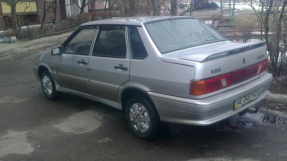 Lada 2115 4