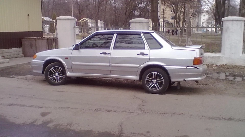 Lada 2115 2