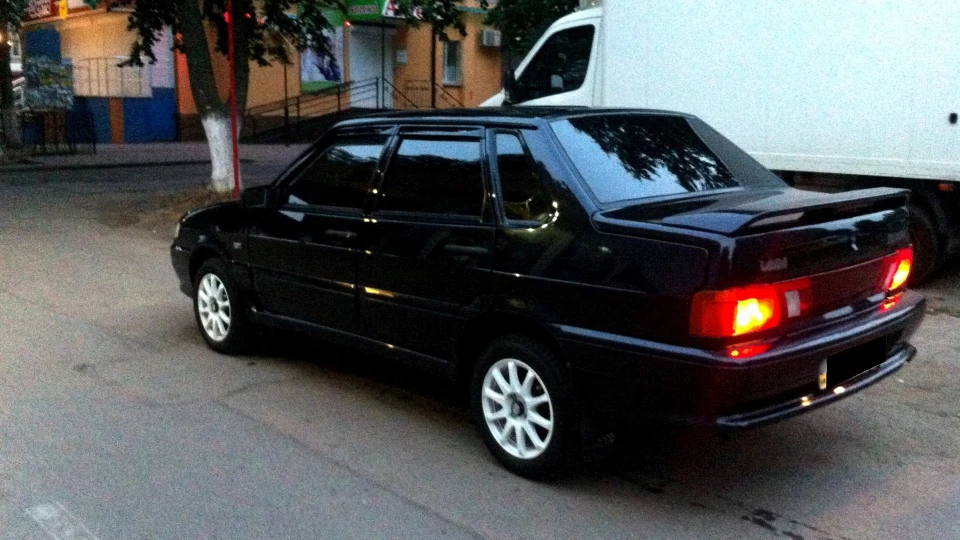 Lada 2115 2