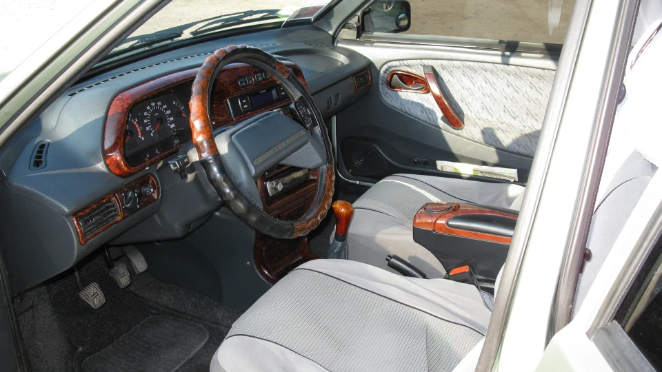 Lada 2115 4
