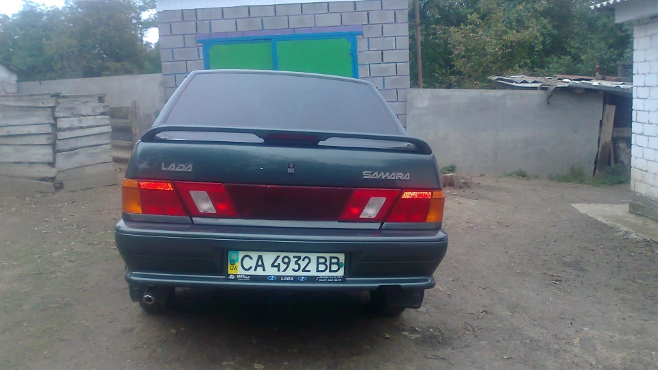 Lada 2115 4
