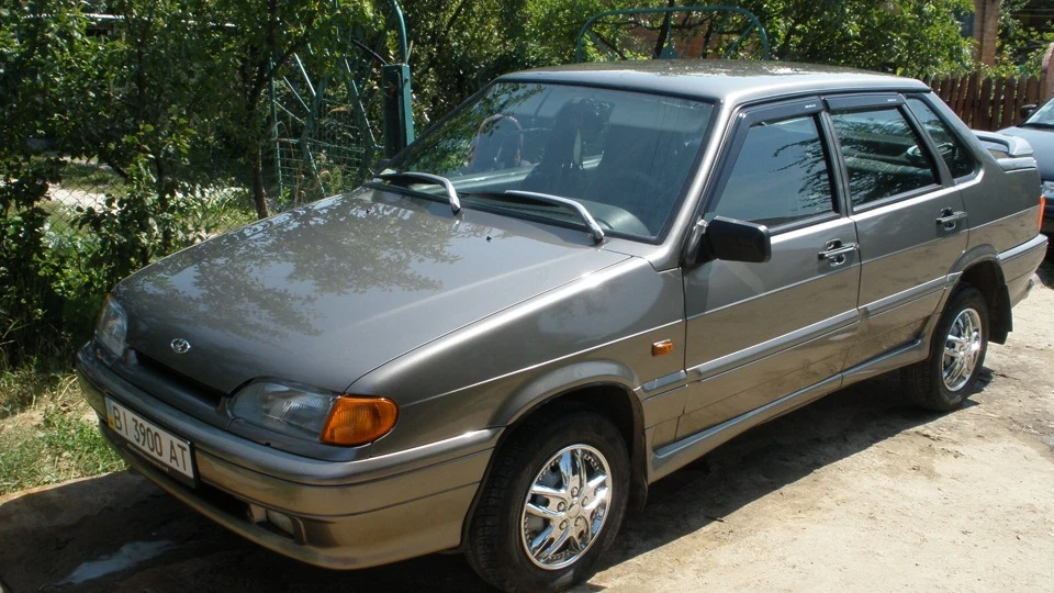 Lada 2115 3